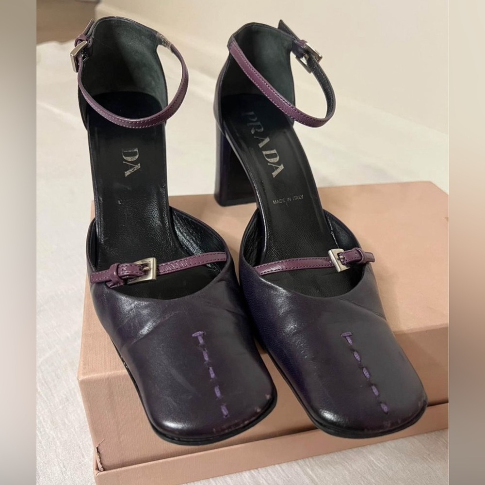 *Rare* Vintage Prada Aubergine Square Toe Heels